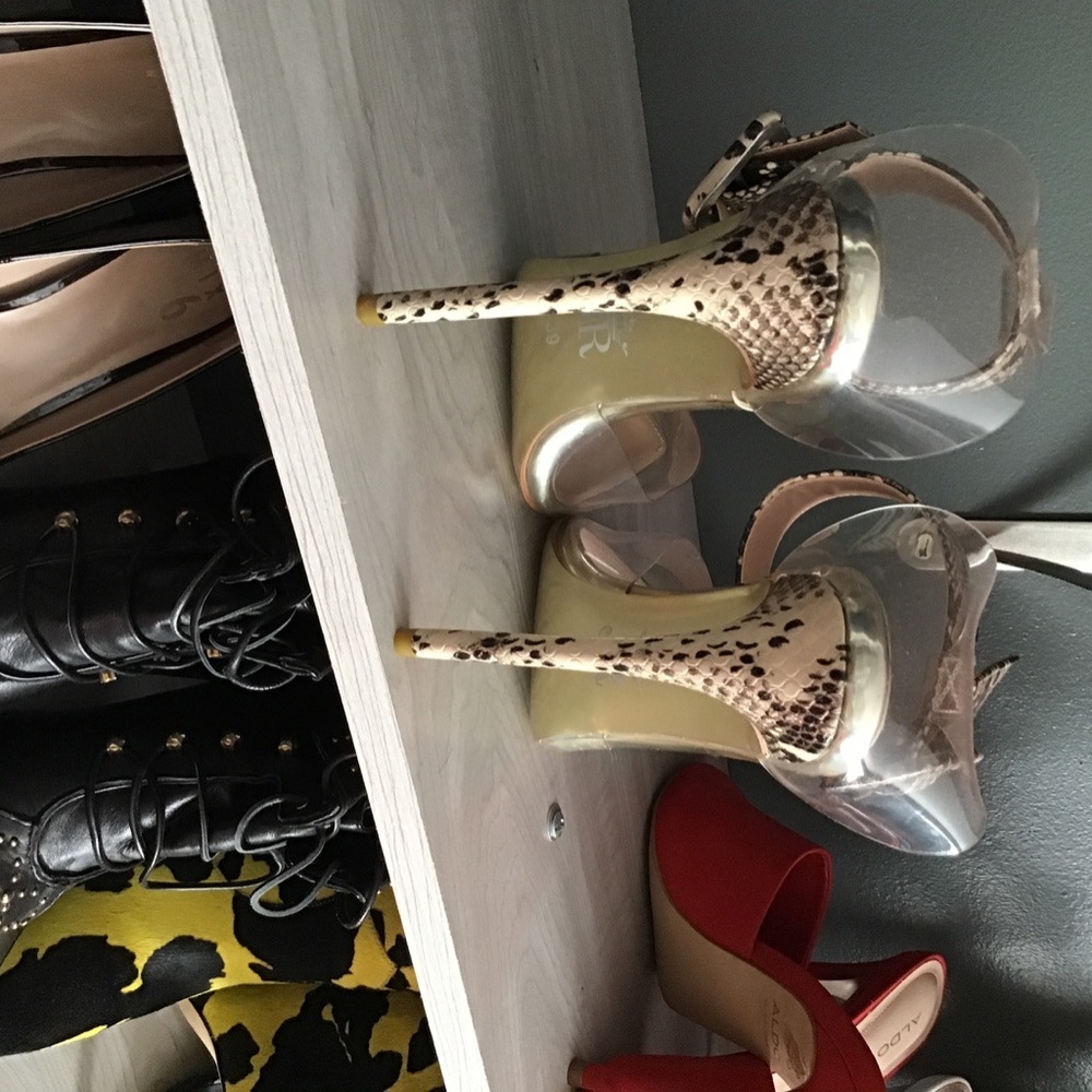 High heels - Picture 2 of 3